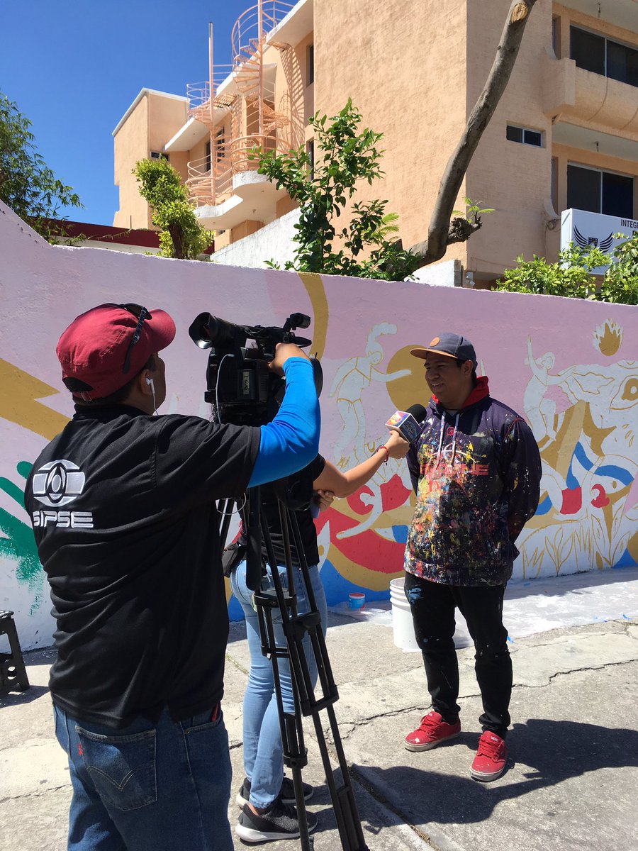 Sigue en facebook a #Graficaparalacalle Galería Callejera que busca reactivar la sm27 hacia el mercado 28 a Rea ces de murales Martes 15 Octubre intervención con <a href="/MiguelSandoval/">Mike Sandoval</a> involúcrate y conoce más de los muros ya realizados y  artistas que han participado y la agenda