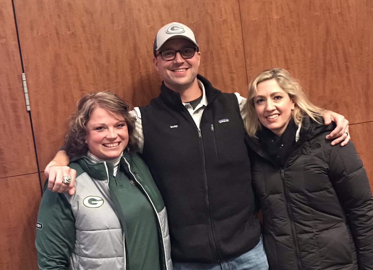 nikid81's tweet photo. Hangin’ with Jason Spitz! #GetLoudLambeau https://t.co/lRYgGp4EJh