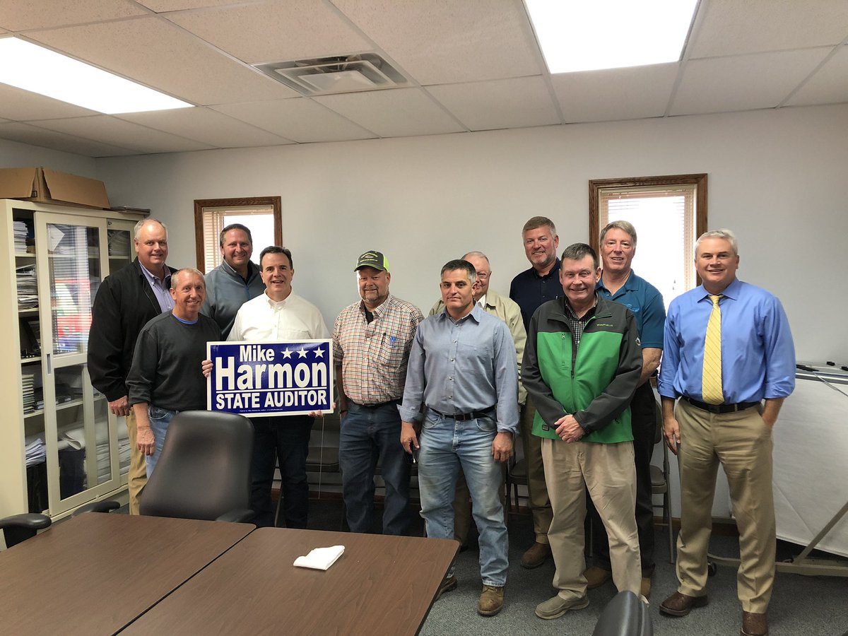 Great day on the campaign trail with Auditor <a href="/mikeharmonky/">Mike Harmon</a> in Hopkinsville!  Appreciate the support from @KYComer, Rep. Myron Dossett, &amp; <a href="/WalkerThomas_KY/">Walker Wood Thomas</a>!