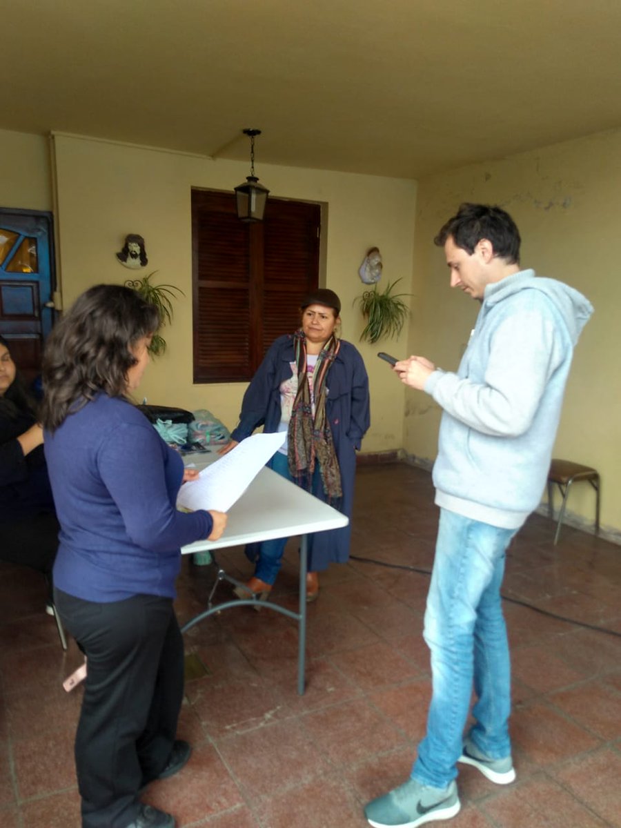 vegaclara's tweet photo. Operativo DNI Barrio Las Acacias Junto a @rippanazareno Gracias Flia Jiménez #LaRiojaQueViene #JuntosPorElCambio #JuntosPorLaRioja #JM2019 #JulioGobernador https://t.co/AGBjqPbOBn