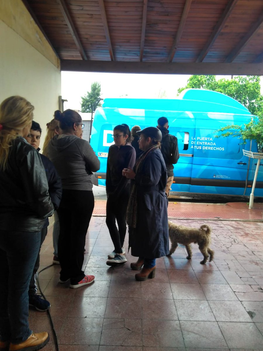 vegaclara's tweet photo. Operativo DNI Barrio Las Acacias Junto a @rippanazareno Gracias Flia Jiménez #LaRiojaQueViene #JuntosPorElCambio #JuntosPorLaRioja #JM2019 #JulioGobernador https://t.co/AGBjqPbOBn