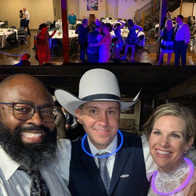 djdamedfw's tweet photo. Thank you Elizabeth and Sean for allowing me to complete your wedding day. @muchobligedevents , thank you as well for entrusting me to assist you once again with another event. I had a blast with you all. 
#SeanLovesElizabeth
#Farmersville
#2Gether4Ever
… https://t.co/v6Fl6Cfp3d https://t.co/E32SWbumFY