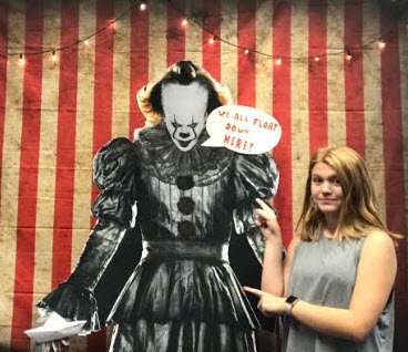 OFHSLibrary's tweet image. Get in the Halloween SPIRIT - come pose with Pennywise, the terrifying character from Stephen King's best selling novel and blockbuster film "It"! The photo booth is ready to go in the library and perfect for Instagram, Twitter and Snapchat! #whatwedo #orchardfarmhsreads