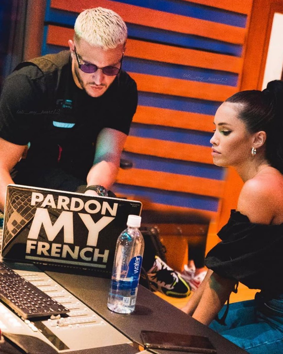 laliadis's tweet photo. @lalioficial De que trabajaste con @djsnake ?  #PingPongLali https://t.co/mWEIC9YT5R