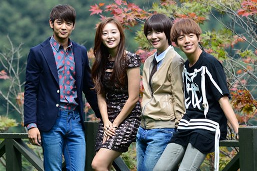 jonginforlife_'s tweet image. To the beautiful you is one of my fav drama. I know sulli, minho, hyun woo, ji won, kwanghee &amp;amp; haneul all through this drama. Knowing sulli suicide make me feel cyber bullying is no joke. She rather take her own life than facing it. It so heartbreaking😭😭 #RestInPeaceSulli