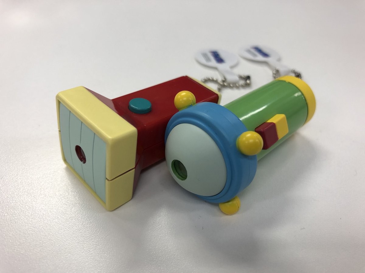 RT @penny_gacha: タカラトミーアーツ 「ドラえもん プロジェクター