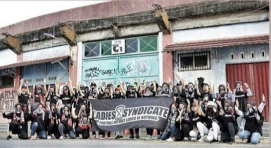 CNSyndicate's tweet image. Buon Compleanno Ladies Syndicate 5th. Kalian wanita wanita tangguh tribun utara.
Rayakan !