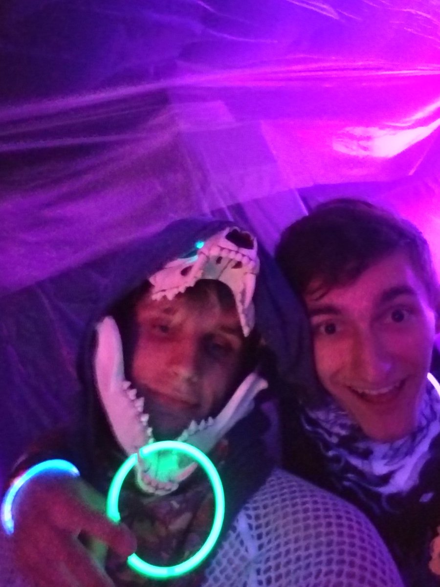 LuciHound's tweet photo. Had an awesome time @GlowRage w/ @SkreeBorg alot of people loved my skull dog head, esepcially with glowing paint leaking from the mouth!! Heckin good time!! The music was pretty rad and the staff where chill. #furry #glowrage https://t.co/I0mOx7jLJq