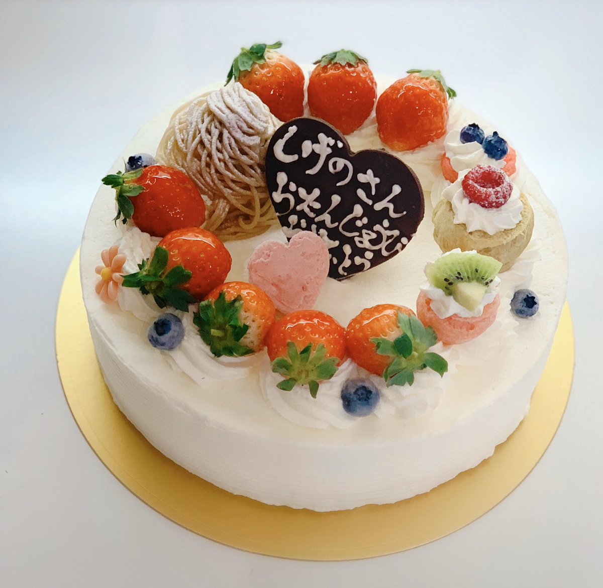 稲沢市 ケーキ屋 パティスリー ラルゴ おはようございます パティスリーラルゴ です 21センチのホールケーキ お誕生日おめでとうございます ラルゴ 稲沢