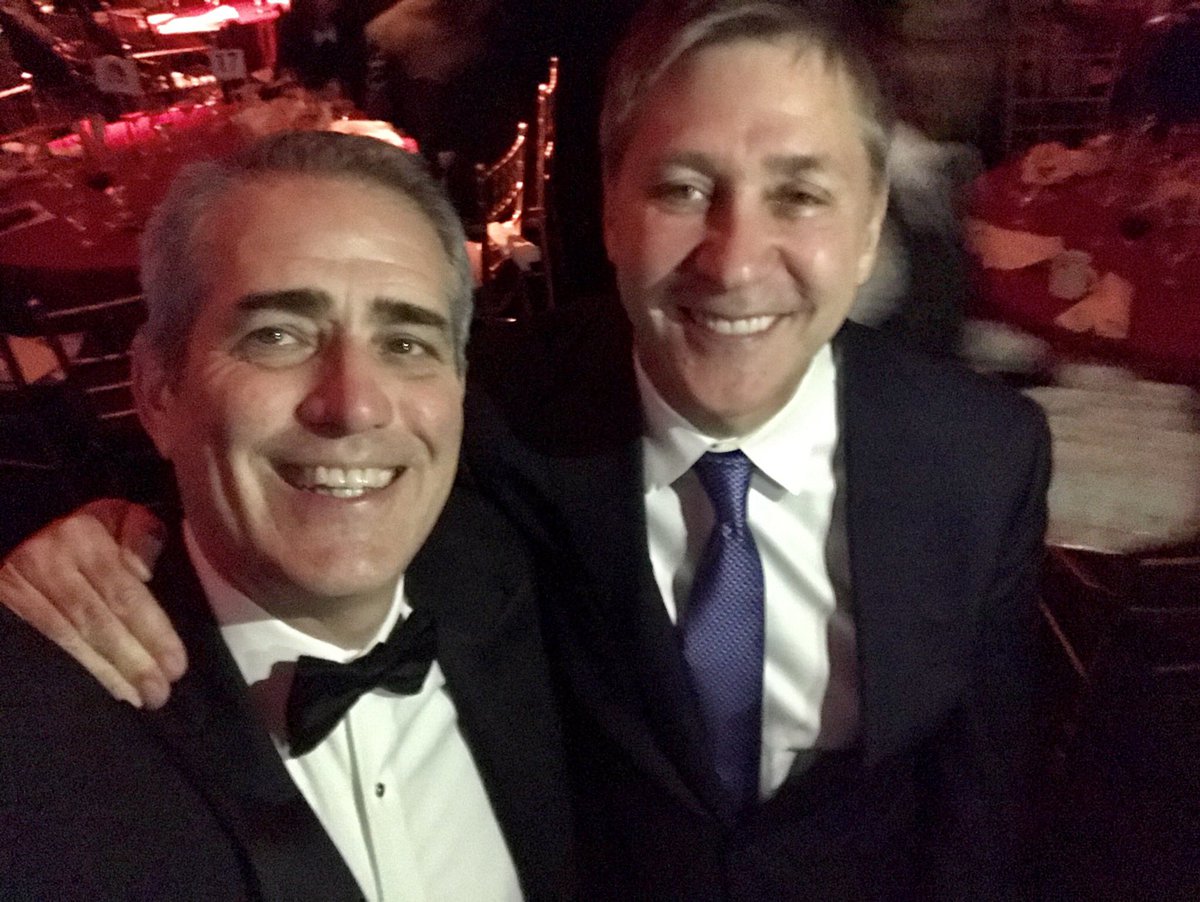 BoydHuppert's tweet photo. Ran into this guy, Steve Hartman.  I’ve heard he knows his way around a story.  No one better. https://t.co/H2JTHmSbjW