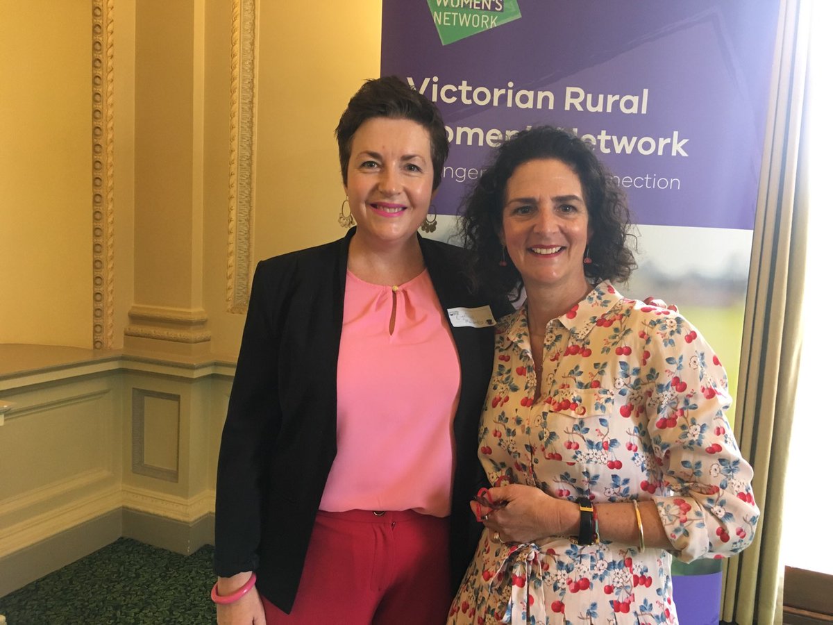 jessicapurbrick's tweet photo. #irwd2019 #countrycuppas2019 #vrwnetwork
Women in unison create so much more than as individuals. Share your networks, invite to lunch, build a friendship.
@VRWNetwork @JaclynSymes @GabbyWilliamsMP https://t.co/omafH3AGqB