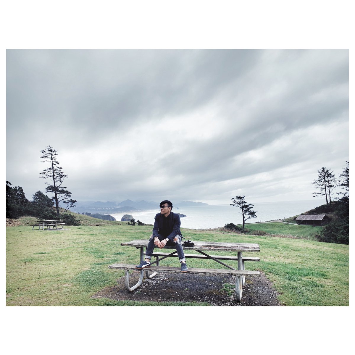 At some point you just pull off the band aid and it hurts, but then it’s over and you’re relieved #travel #traveladdict #adventure #doyoutravel #wanderlust #pnw #upperleftusa #findanicegirlanddateherbrother #explore #oregoncoast #nature #envywearco #travelphotography