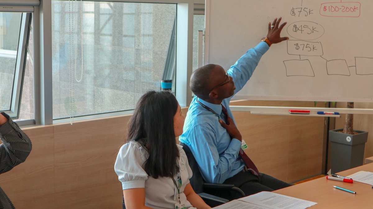 How to manage and resolve complex cases? On Day 2 of the GRM workshop last week, participants were confronted with a complex example of a complaint. In a role play they developed, discussed and proposed problem solving strategies and solution. #grievance #accountability <a href="/theGCF/">Green Climate Fund</a>