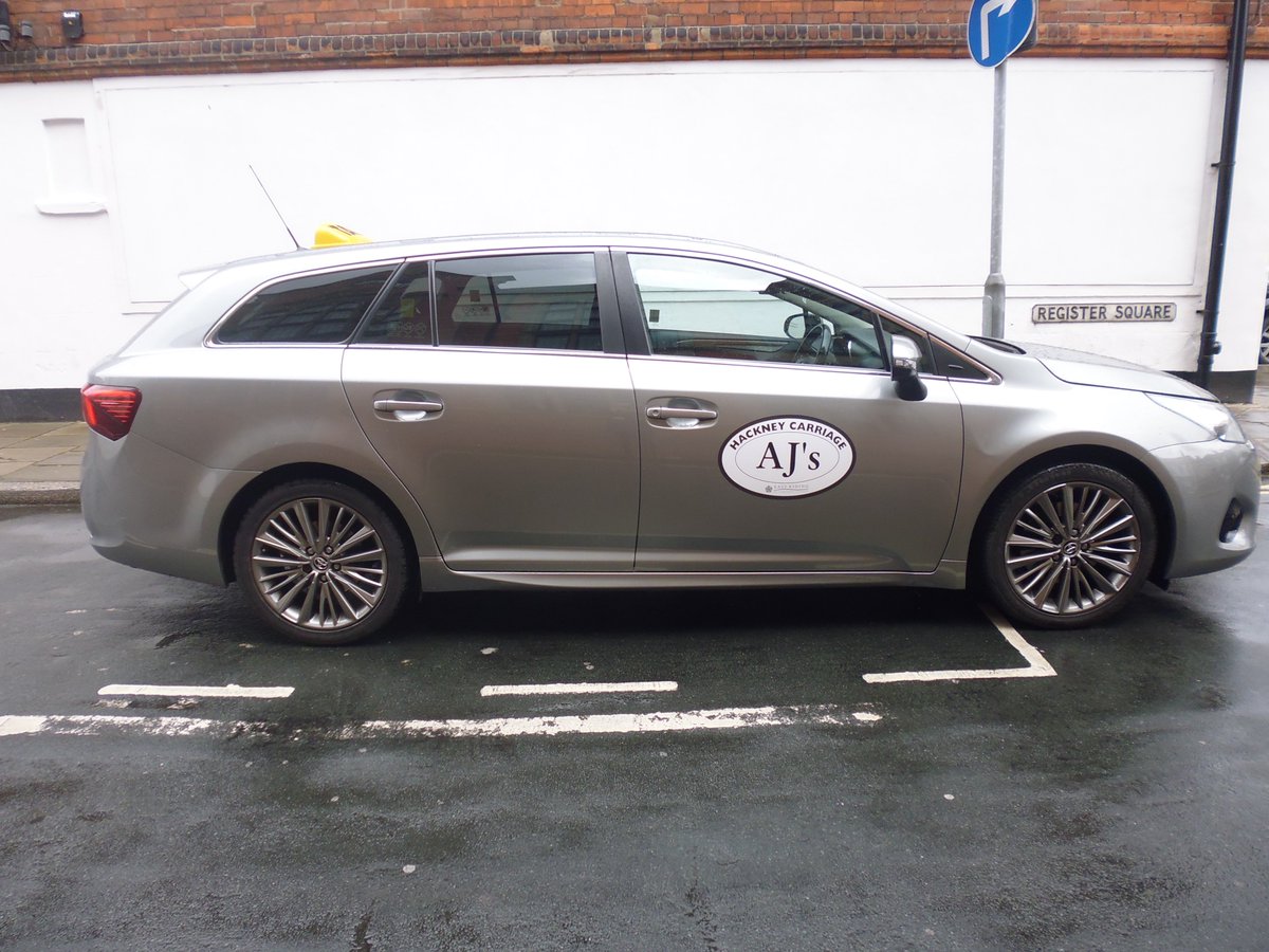JohnEWrightHull's tweet photo. No need to get your car resprayed, full vinyl white wrap complete including ERYC corporate branding
@East_Riding https://t.co/QIupDjgwJe