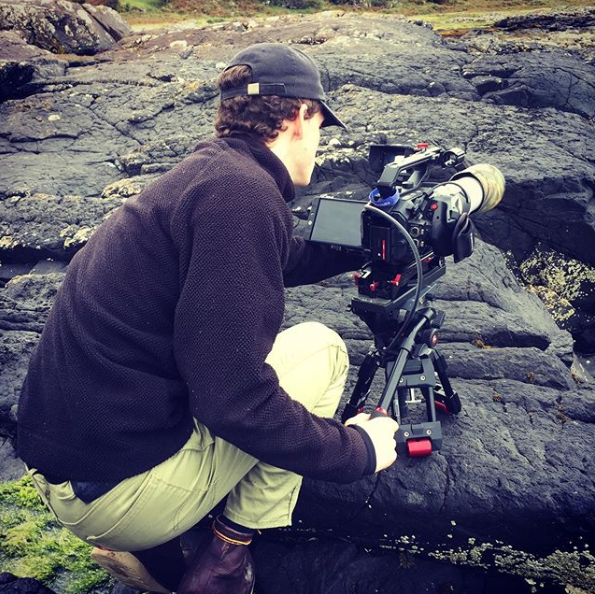 FilmsWild's tweet photo. This is Sean out with the EVA1 waiting for otters to swim by. And yes, he got lucky :) I've never seen such a big grin, it was his first wild otter experience. #otter #wildlifefilmmakingcourse #mull #Filmmaking #NaturePhotography https://t.co/fFYZ7APrUj