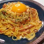 電子レンジで作れる専門店の味？!チリトマトカルボナーラがめちゃ美味しそう!