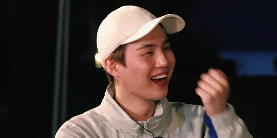 brisa00001's tweet photo. @BTS_twt  #TheGroup #PCAs2019  te amo min yoongi ❤️ te todo corazón https://t.co/ddW15U1Gzi