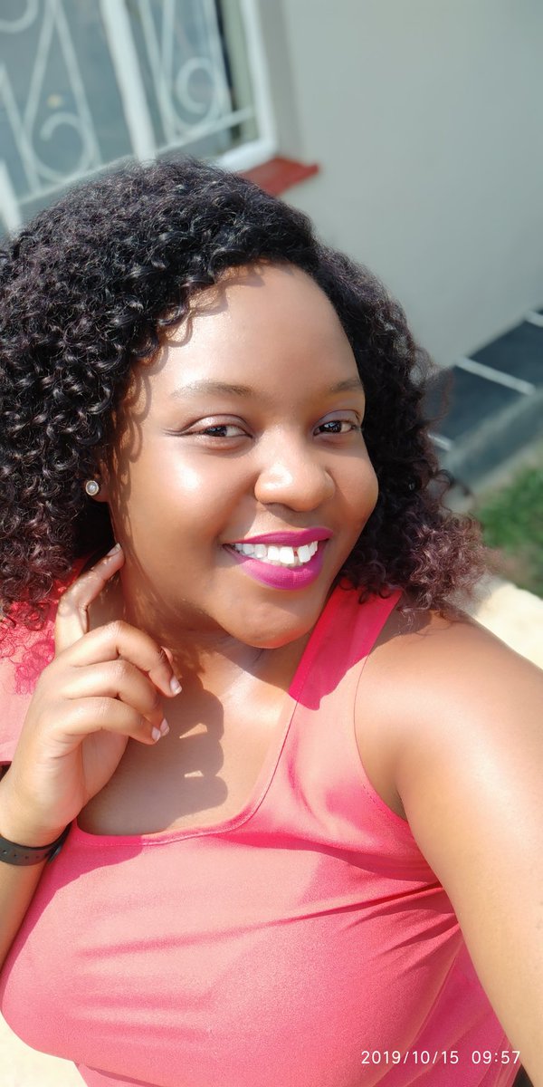 Ms_Phattie's tweet image. Wig life might just be for me❤️❤️❤️ #FirstWig #WigsFactoryMalawi glow up might just be knocking on zi dzoor! 😋😋