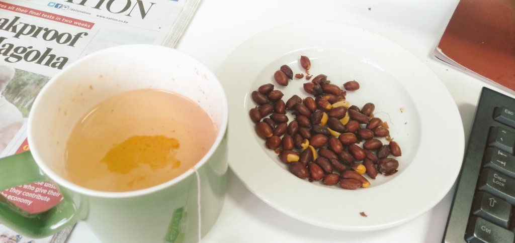 My breakfast today. Sugarless tea with milk and peanuts. I eat lots of eggs too lately as my other preferred choices - arrowroots and sweet potatoes have become scarce and/expensive. What are you eating and why? #WorldFoodDayKE #healthydiets #sustainablediets