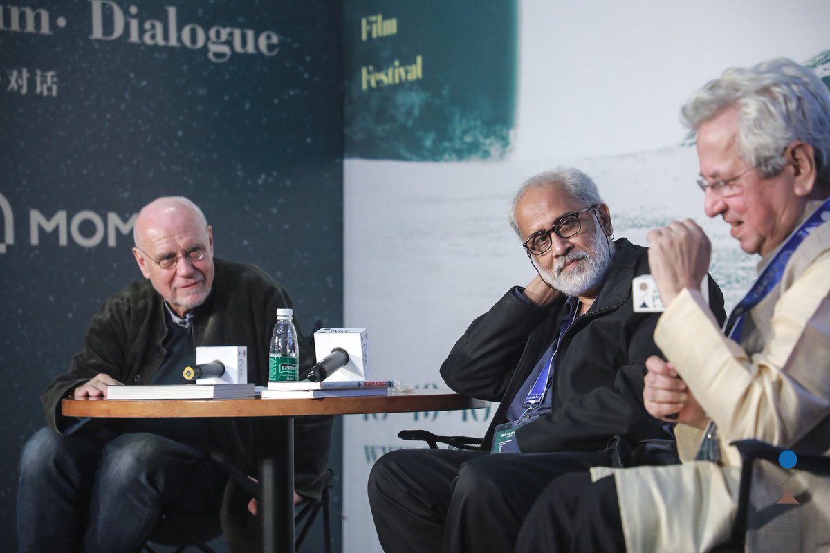 deemelinda's tweet photo. An enriching 2 hour #Masterclass on #IndianNewCinema with exciting cinematic concepts, lovely nostalgic trivia and a getting together of 3 longtime friends after 35 years to create a historic moment at #Pingyao Int'l Film festival #MarcoMueller #AshishRajadhyaksha #KumarShahani https://t.co/4zqCQWxL9w