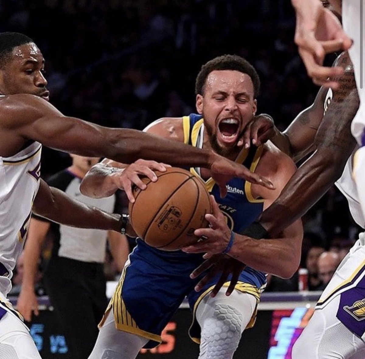 I thought y’all said this was just preseason 🤔 They fouling like it’s the finals 😂😂😂