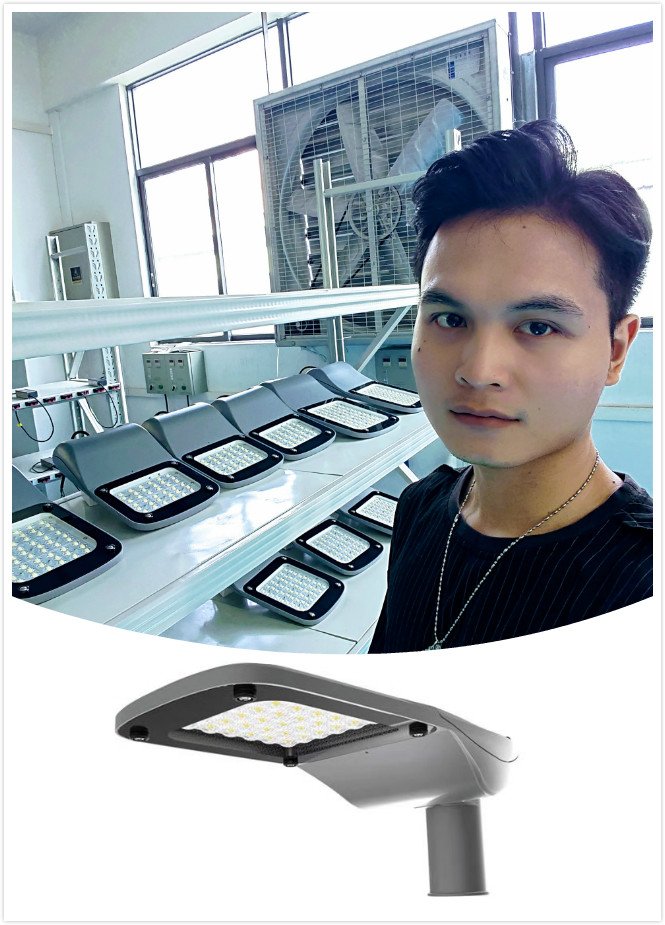 unike_ledlights's tweet photo. Selfie with H series of led street light 
Thank you for trusting my products.
They will be transported to you soon.
I hope they can help your business succeed.
Hi friends,If you are interested in, please come to consult me for more details.
#ledlight #ledstreetlight https://t.co/wcy95NOW4C
