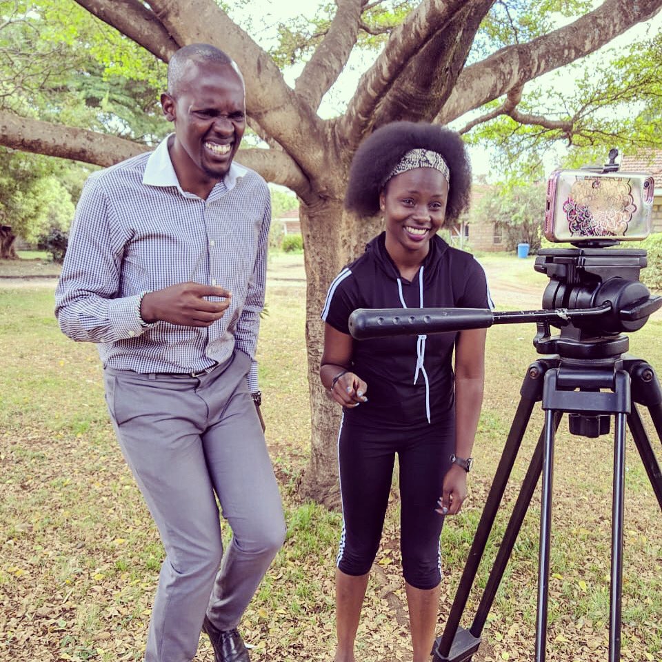 ChiiRaw's tweet photo. Because it’s Tuesday 🔥🔥
#HighSchoolRandomness
#ChiiAndRaw #SaltAndLight #4HighScoolazz 
Who are your high school heroes?? 
@JilloJamwaka @RawderKidula 
Click on this link below 
https://t.co/y0QvW6REdz https://t.co/cqBhKBNU9s