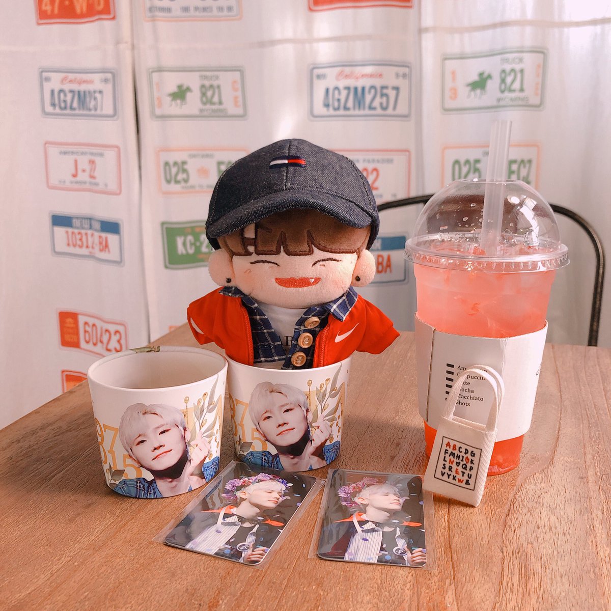 favorite_dd's tweet photo. 묘섹단 눈 호강하고 감니다 (இ௦இ)💛

사랑하는 울 왕이쁜 
생일 너무너무 추카해 🐻🌸

#나의_힐러_웅이
#생일축하해_마이큐어웅
#HAPPY_WOONG_DAY 
#웅이의_스물세번째_가을 
@19971015net https://t.co/idvSfsD0Gt
