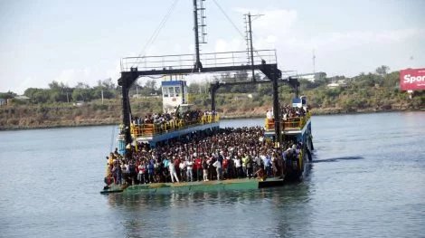 solo_ambuku's tweet photo. Global safety standard code for ferries and ships, International Safety Management (#ISM) recommendations require vessels to dry-dock after 8,500 hours. - @TheStarKenya . #LikoniFerry , #LikoniFerryTragedy , #Mombasa . #KOTLoyals #OkoaMombasa , build #LikoniGateBridge #redv π https://t.co/hOqPO4arEC