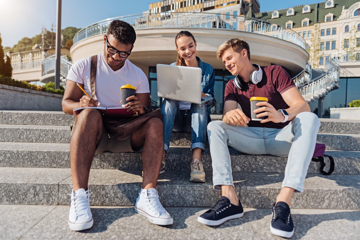 Geschaefts_idee's tweet image. Lernen Sie, wie Sie Ihre Geschäftsidee im Durcheinander der Gründerwelt einschätzen können um zu differenzieren, ob es sich um eine tragfähige Entwicklung handelt oder um ein Strohfeuer.👍
geschaeftsideen.de/Die-Zeit-bleib…