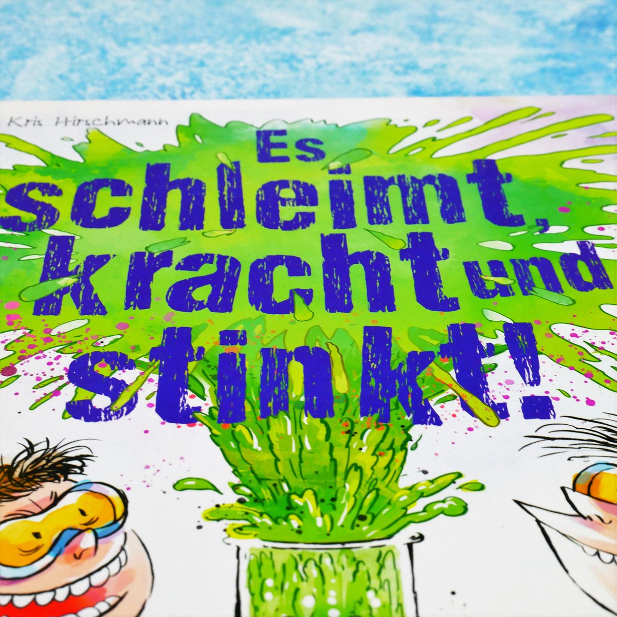 Stinkefisch, Gummiei und magischer Schleim? Seit gestern gibt es bei uns jede Menge coole und eklige Experimente für neugierige Forscher ab 7! 🙌👦👧
bit.ly/ba-schleim