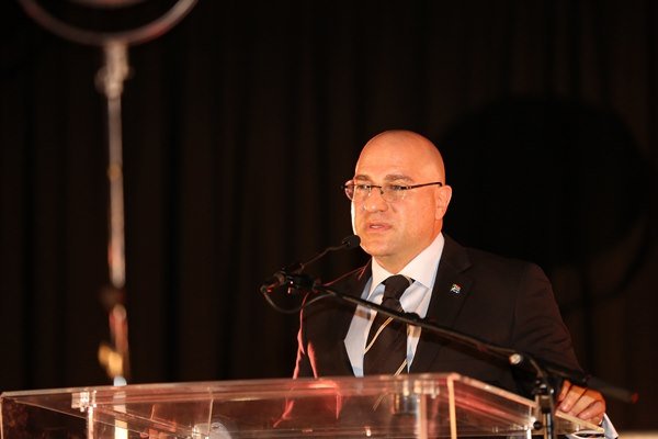 aspenpharma's tweet photo. Stavros Nicolaou in discussion at the 3rd Annual National Pharmacy Conference about Manufacturing Opportunities and Roadblocks for Pharmacists in South Africa hosted by the South African Pharmacy Council in partnership with Aspen Pharmacare. #3NPC @OfficialSAPC https://t.co/1NFtJXS9Au