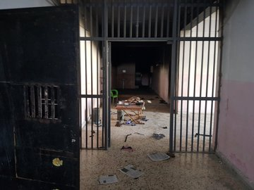 View image on Twitter