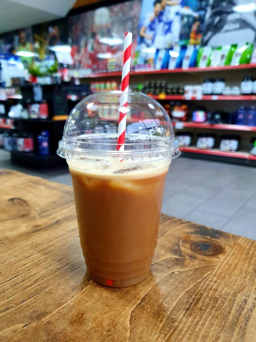TheHealthHut1's tweet photo. Why not start the day with an ice cold (or hot if you prefer) @JBCNutrition high protein coffee 🤘🏻☕️ #coffee #protein #onthego #newport https://t.co/XUEHjtcdEY