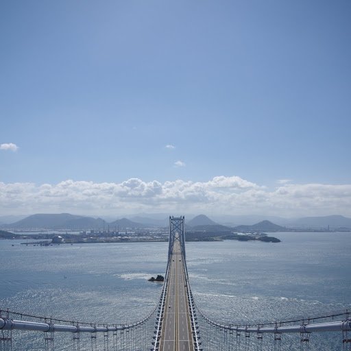 Twitter पर ジャンボフェリー改め ニャンコフェリー 公式 瀬戸大橋スカイツアー 普段立ち入れない瀬戸大橋 を体験 海面から175ｍの塔頂からの眺めは足がすくみますが瀬戸内海の多島美は絶景です 普段直島ﾗｲﾝで活躍のﾊﾞﾙｶｴｵﾘｶがﾁｬｰﾀｰで走りました