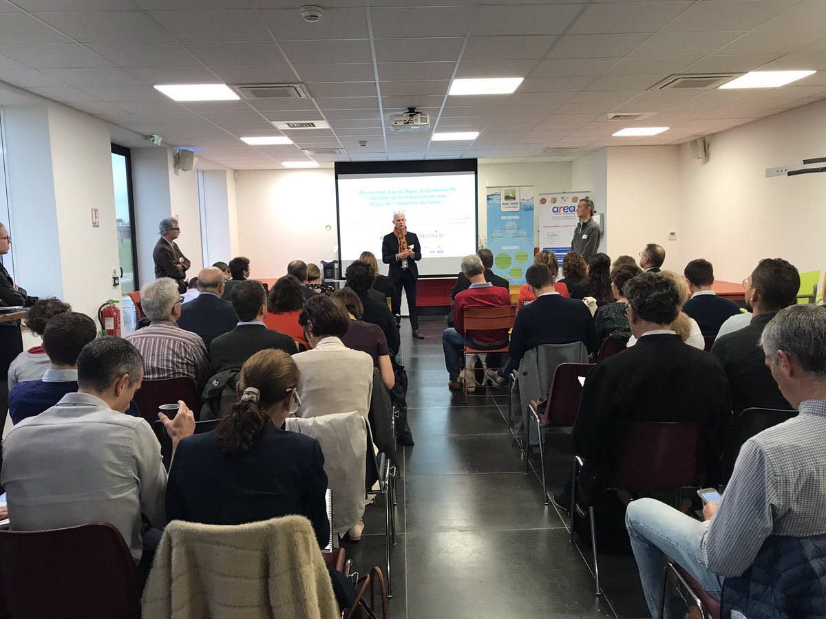 pole_dream's tweet photo. Ouverture des Rencontres #Eau et #Agroalimentaire #3 > Gestion de la ressource en eau chez @MONINFlavours 👍 Événement co construit par DREAM, @areacentre et @CCIduCHER https://t.co/EF8kyWBPIQ