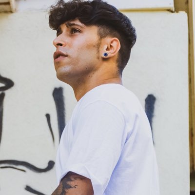 eder_alvarez's tweet photo. #NuevaFotoDePerfil https://t.co/ZcbvAARfXw