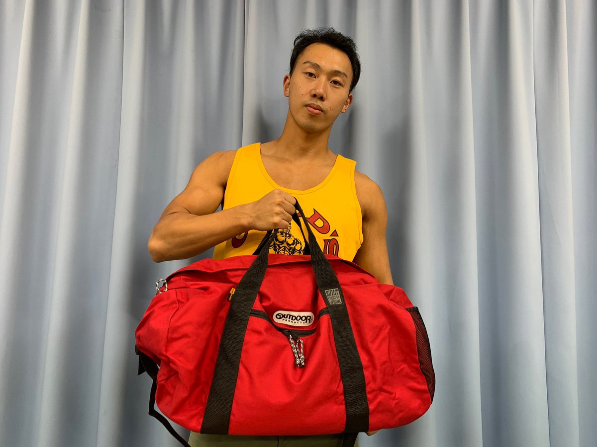 株式会社キタムラトレードサービス様より、ボストンバッグを頂きました！！

このバックにたくさんのトレーニングアイテムを詰め込んでトレーニングに行きたいと思います！