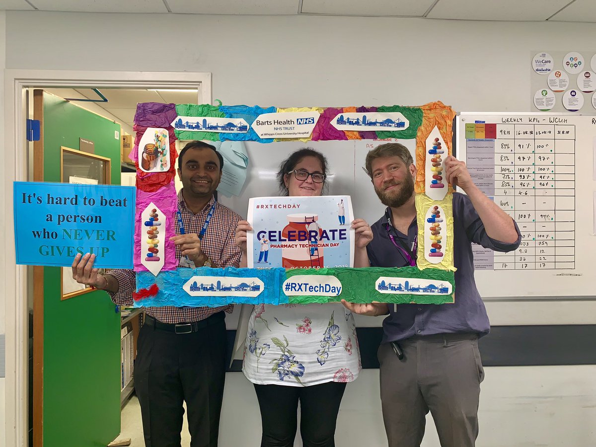 Our Operational Lead Pharmacy Technicians at @WhippsCrossHosp celebrating Pharmacy Technician Day 🎉 #WeCare #RxTechDay <a href="/Lucie27621539/">Lucie</a> <a href="/NHSBartsHealth/">Barts Health</a>
