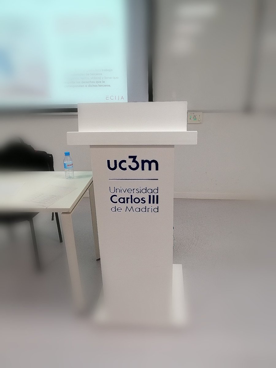 Hoy he hablado en <a href="/master_uc3m/">Master - UC3M</a> de los Aspectos jurídicos del periodismo en línea y los social media. #EcijaTeam