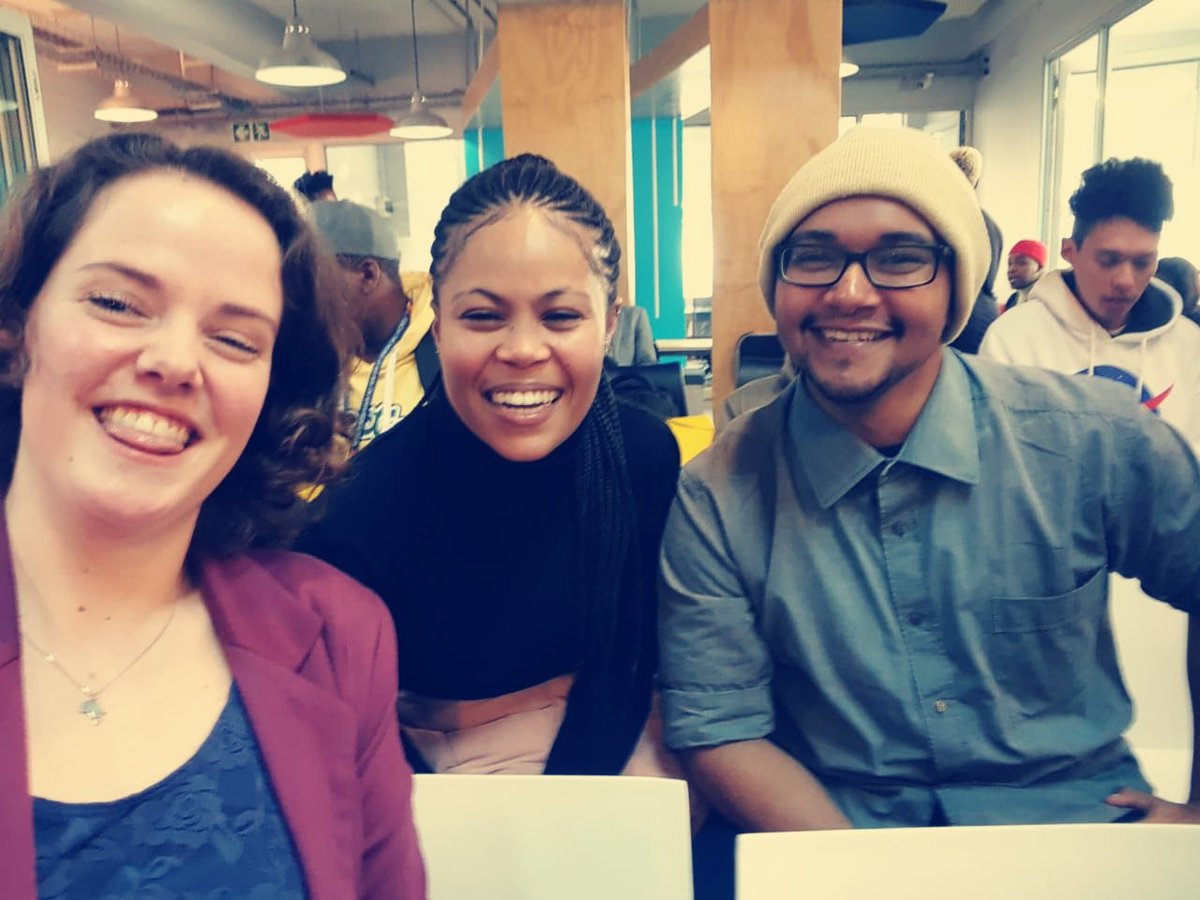 PeoyaP's tweet image. Today we shine the spotlight on some of our incredible leaders in our team:Atoofah, Nikki, Ethyn, Joseph &amp;amp; Cass.These graduate students dedicate time to teaching tech skills to kids. They are the future leaders of the tech industry in Africa 💯#TechForGood #STEM @UWCFutureTech