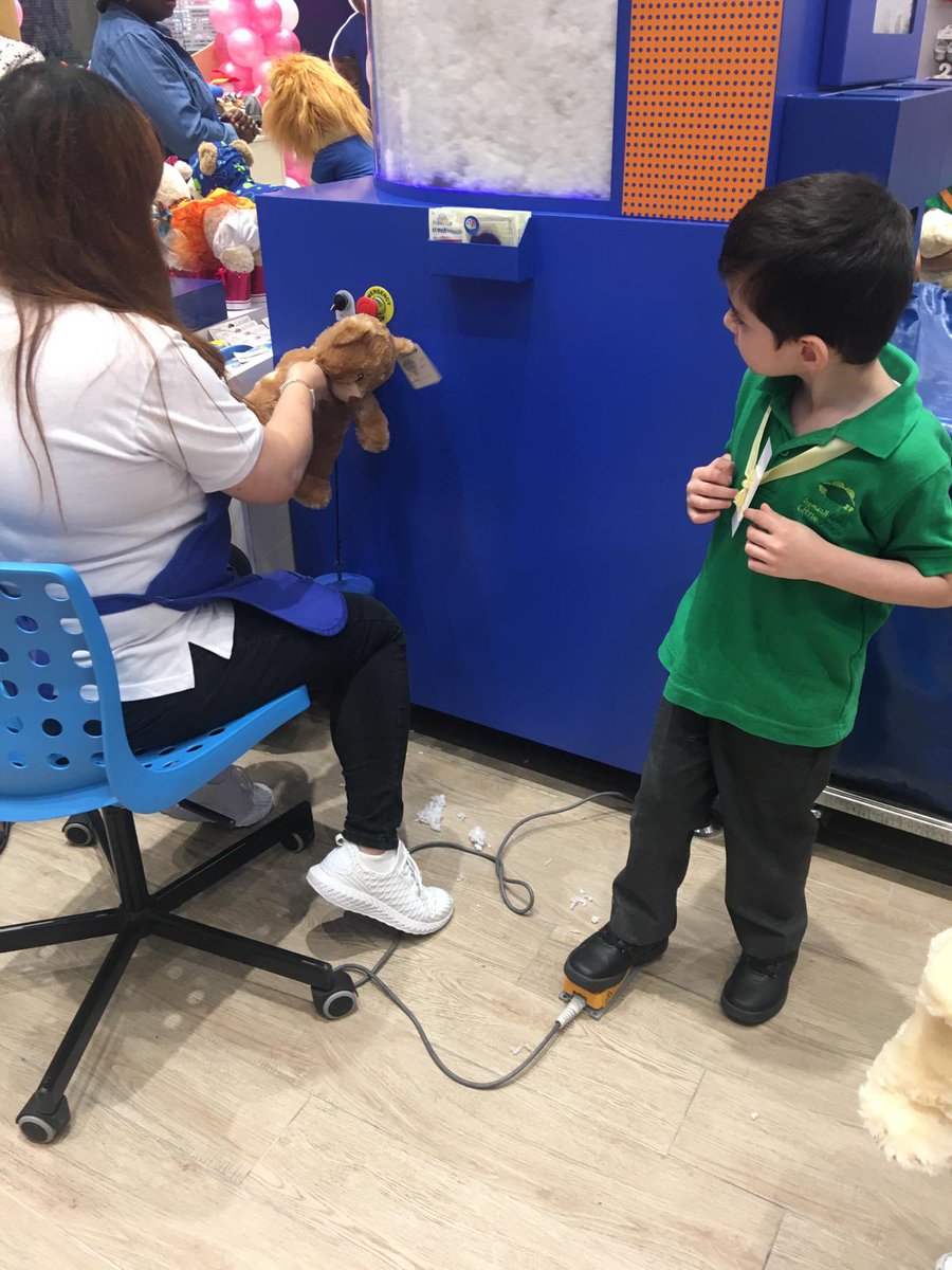 LittleVillageQA's tweet photo. Build a Bear Workshop for Little Village Kindergarten Students.🐻🥰
#FieldTrip2019 #LittleVillage #Kindergarten 

Note: Complete photos are uploaded in our facebook page.👉 https://t.co/H5bcEHEgQK https://t.co/uVAVD2ZqdA