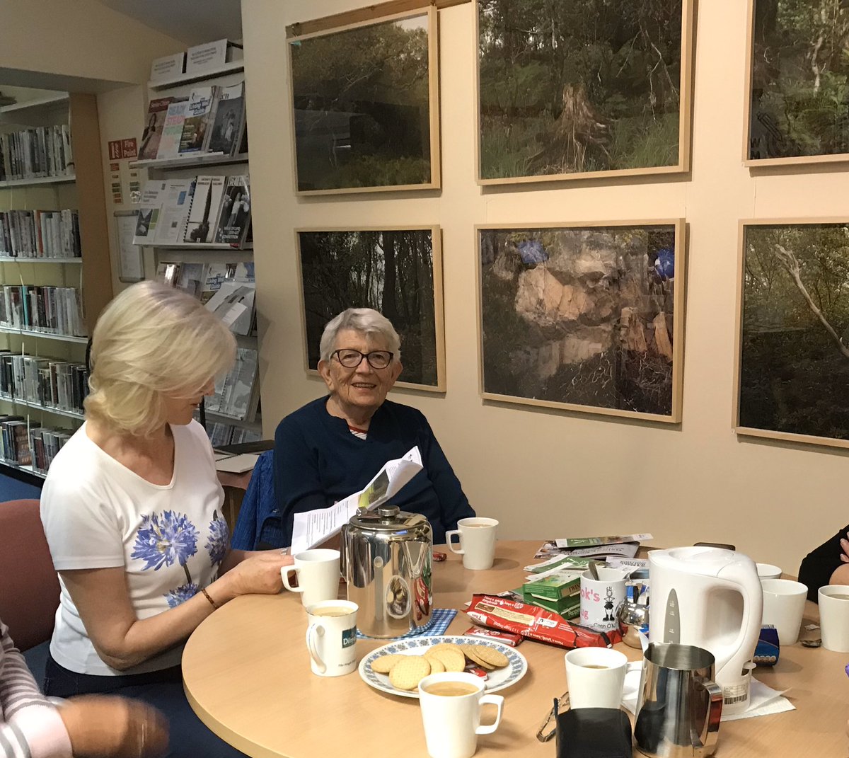 berjeffries's tweet photo. Clifden Walking Group #WalkandTalk information evening #clifdenlibrary #SocialInclusionWeek event @GalwayCoCo @LibrariesGalway @GetIreWalking @getirelandactiv https://t.co/7SFHLuvd6n