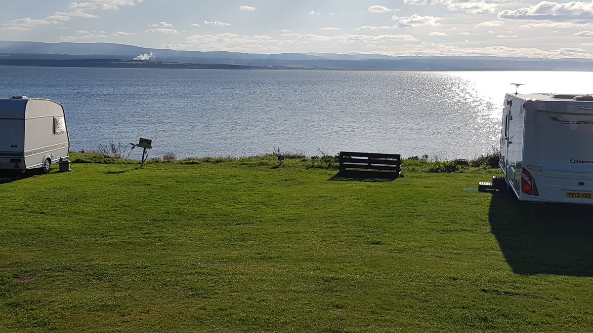 It's 14 degrees in sunny #Fortrose today!!! Like a summers day. 😎 so dig out the tent and get on over to #FotroseBayCampsite