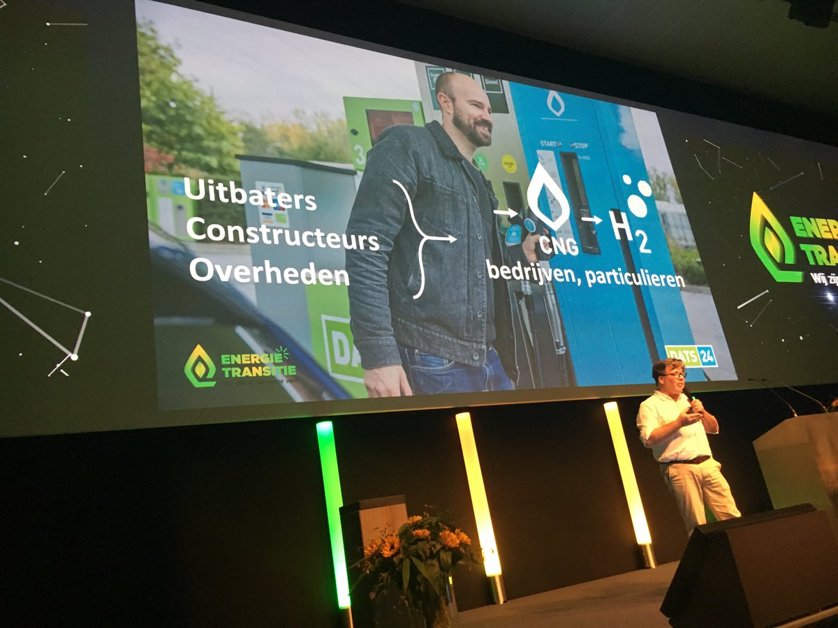 bobdelbecque's tweet photo. # BRAFCO, Symposium @ Proximuslounge.
Schitterend betoog van #Maarten Van Houdenhove , PR # Colruytgroup https://t.co/oI9xoNnAqy