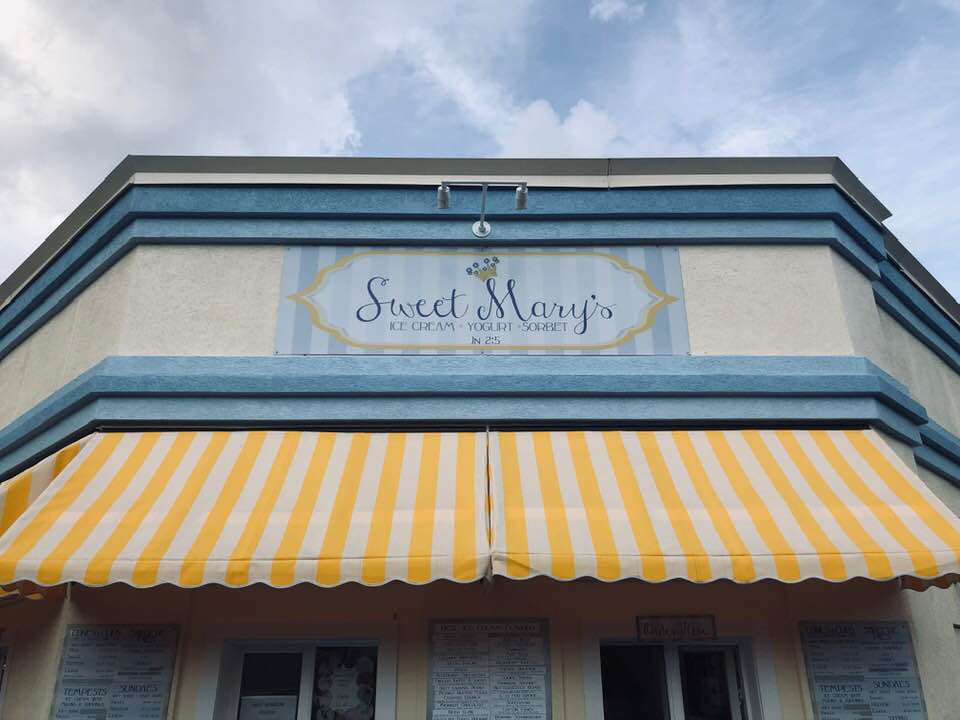 MrSign_PGH's tweet image. Sweet Mary's added this outdoor sign to complement their brand, they used stripes, colors and other stylizing to make the design their own.

#AluminumSign #SweetMarys #IceCream #Yogurt #Sorbet #Pittsburgh #BusinessSigns #MrSignhttp://ow.ly/Pyx050wGwAo