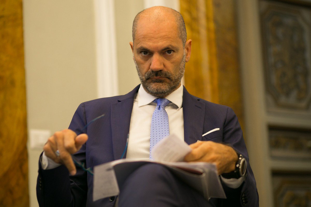 BIweb's tweet image. Continuano gli approfondimenti alla tavola rotonda. La parola passa ora a Massimo Proietti, Direttore Internal Auditing - Responsabile della Prevenzione della Corruzione e per la Trasparenza, Istituto Poligrafico e Zecca dello Stato. #ERMRME