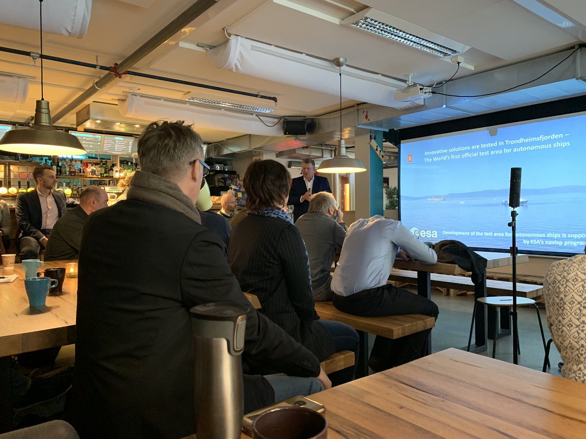 TveitGuro's tweet photo. I dag arrangerer @havArktis eitt kjempe bra arrangement om #Havteknologi på @WorkWorkTrd #kystpuls https://t.co/O9MhYH0aMQ
