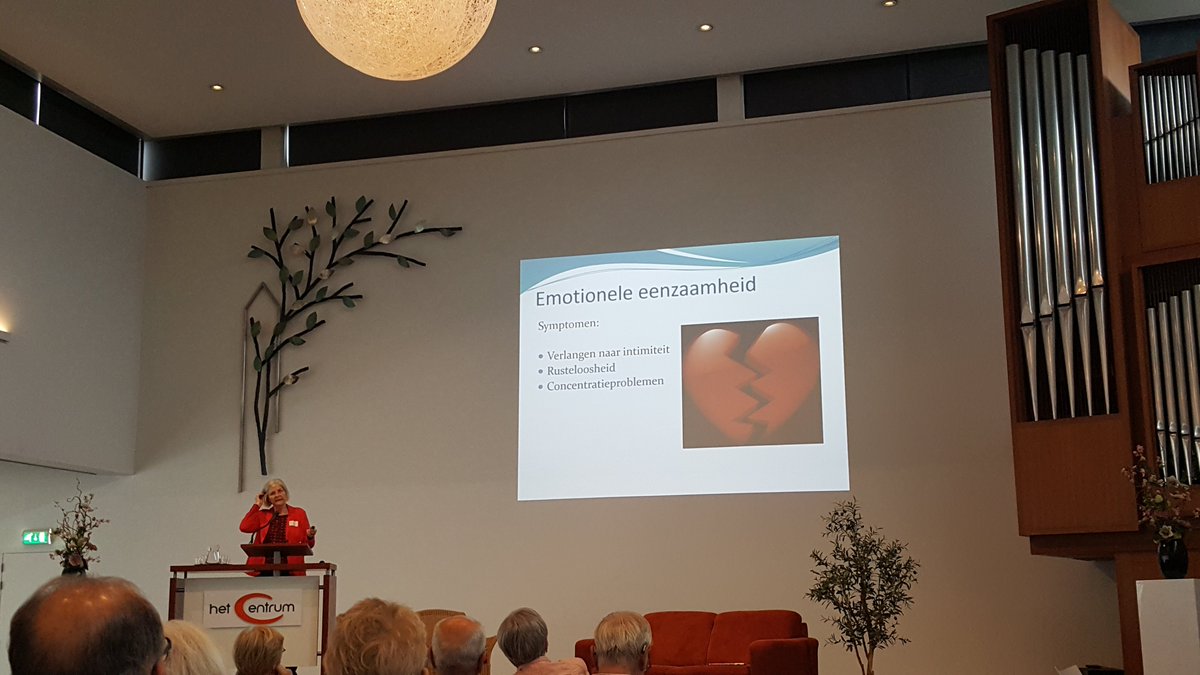 Themadag KBO-pcob over eenzaamheid, de oprukkende volksziekte. Verbondenheid leidt tot geluk en vitaliteit en veerkracht.
Hoe te bereiken is de uitdaging.
#pcob #cda