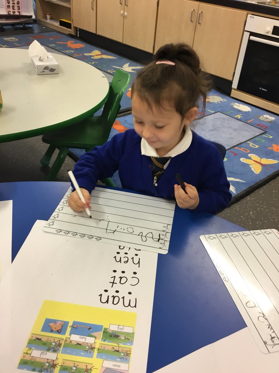 RecBCACT's tweet photo. We are writers!✨✨
We have been using our phonics to decode, blend and write words! 
#FIDES #PROUD @RecBCALC @RecBCALJ @BirCopAcad https://t.co/AsDldHZhTp